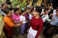 Myanmar chooses Aung San Suu Kyi to usher in democracy