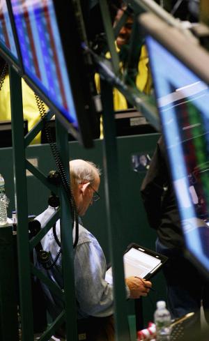 Stand-still economy drags on oil prices