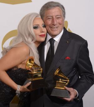 Lady Gaga, Tony Bennett sing duet in Barnes & Noble commercial