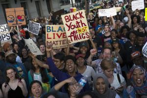 First trial of Baltimore police officer in Freddie Gray death begins