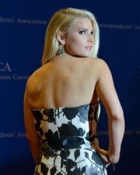 Jessica Simpson and husband Eric Johnson dress as 'Vacation' stars Christie Brinkley and Chevy Chase