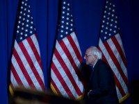 Democratic Presidential candidate Bernie Sanders takes the stage at the Jefferson Jackson Dinner at the Radisson Hotel November 29, 2015 in Manchester, New Hampshire. The dinner is held annually by the New Hampshire Democratic Party. (Photo by