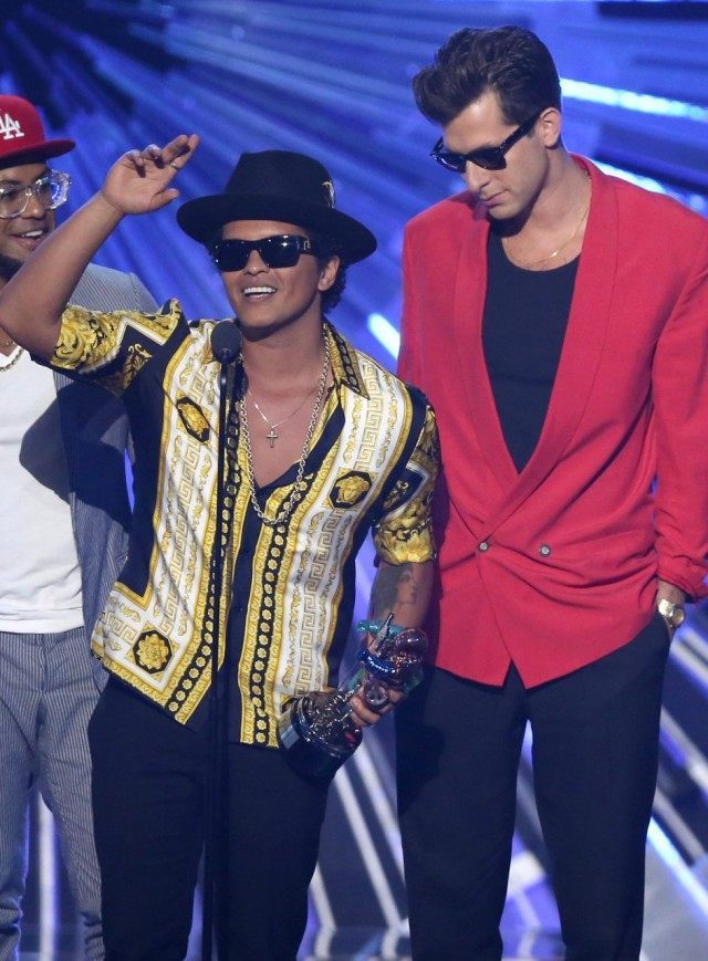 Bruno Mars, Mark Ronson
