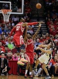 Dwight Howard,Trevor Ariza,Manu Ginobili