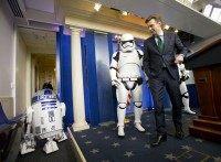 Josh Earnest, R2D2