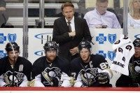 Mike Johnston, Phil Kessel, Sidney Crosby