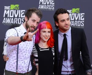 Paramore bassist Jeremy Davis quits band