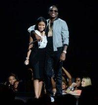 Meek Mill threatens foe Drake in mixtape preview