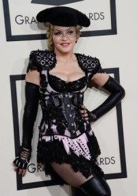 Madonna denies Sean Penn ever 'physically assaulted' her