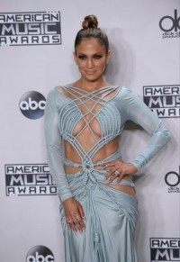 Jennifer Lopez dances with her twins in new photos