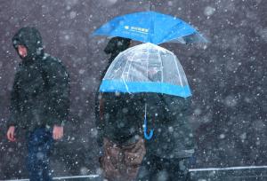 Winter storms sock U.S. oil states