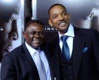 Sony Pictures offers NFL players, families free admission to 'Concussion'