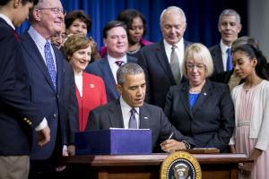 Obama signs Every Student Succeeds Act, replaces No Child Left Behind