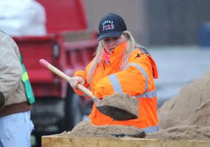 Up to 13 dead in Missouri, Kansas flooding; storm moves east