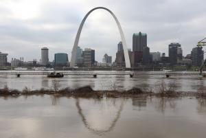 Missouri, Illinois face more flooding, possible freeze warnings
