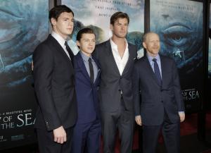 'Sea' star Chris Hemsworth calls movie-studio water tank a 'theme park from hell'