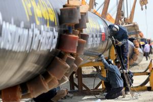 Pakistan moves on gas pipeline funding