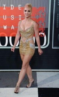 Miley Cyrus surprises Britney Spears with custom birthday balloons