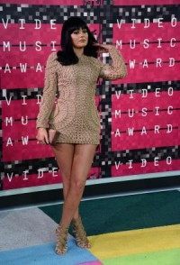 Kylie Jenner, Michael Buble team up for holiday selfie