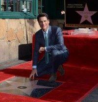 Rob Lowe gets his star on Hollywood Walk of Fame
