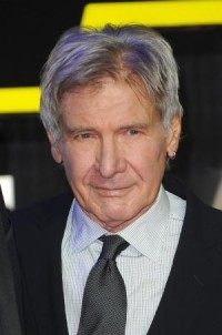 'Star Wars: The Force Awakens' earns $238M in North America, sets new record for opening weekend