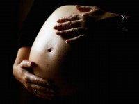 Surrogate Mom Refuses to Abort One of the Triplets She Was Hired to Carry