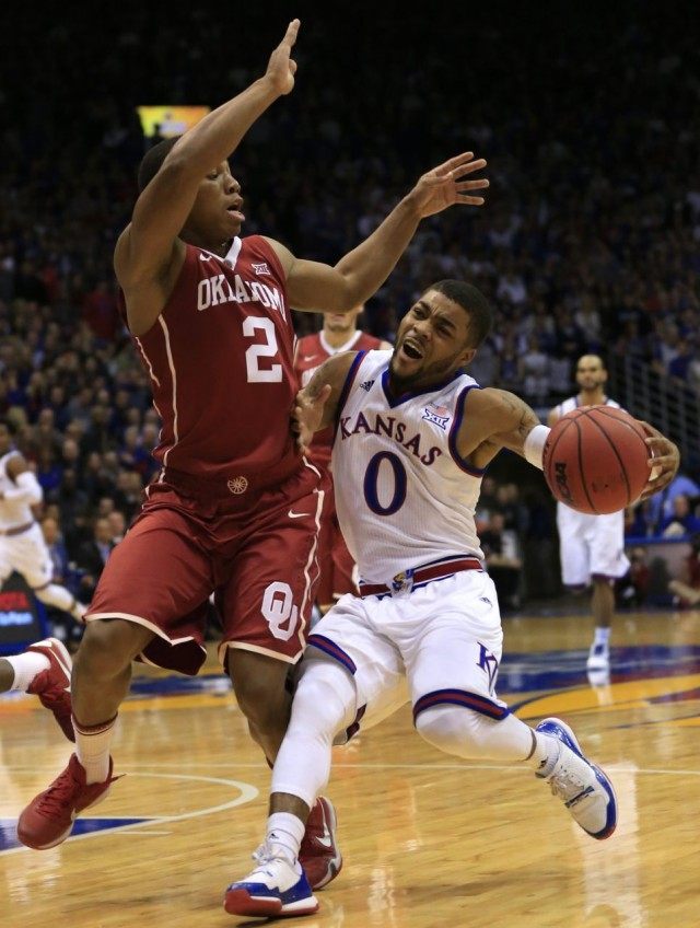 Frank Mason III, Dinjiyl Walker