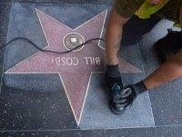 Camille Cosby ordered to testify in defamation suit against Bill