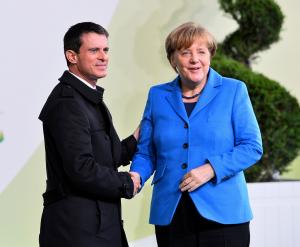 Germany's Angela Merkel supports stronger deportation laws after Cologne attacks