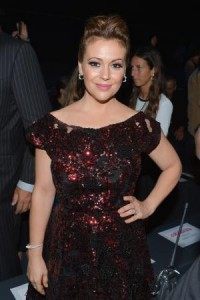 Alyssa Milano, Wendy Williams debate breastfeeding in public