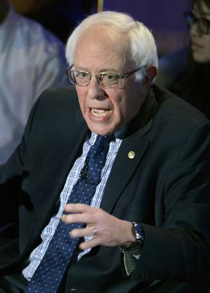 Sanders surpasses Clinton in Iowa