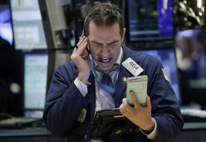 Wall Street takes another beating as Dow loses 392 points; China nixing 'circuit-breaker' safeguard