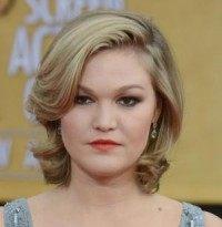 Julia Stiles engaged to 'Revenant' crew member