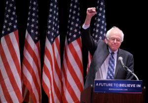 Sen. Bernie Sanders pushes past Clinton in New Hampshire poll