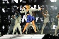 Taylor Swift's 'Out of the Woods' video goes viral