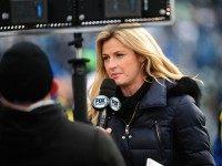 CHARLOTTE, NC - JANUARY 17: Fox Sports sideline reporter Erin Andrews gives an update during the NFC Divisional Playoff Game between the Carolina Panthers and the Seattle Seahawks at Bank Of America Stadium on January 17, 2016 in Charlotte, North Carolina. (Photo by Scott Cunningham/Getty Images) *** Local Caption *** Erin Andrews