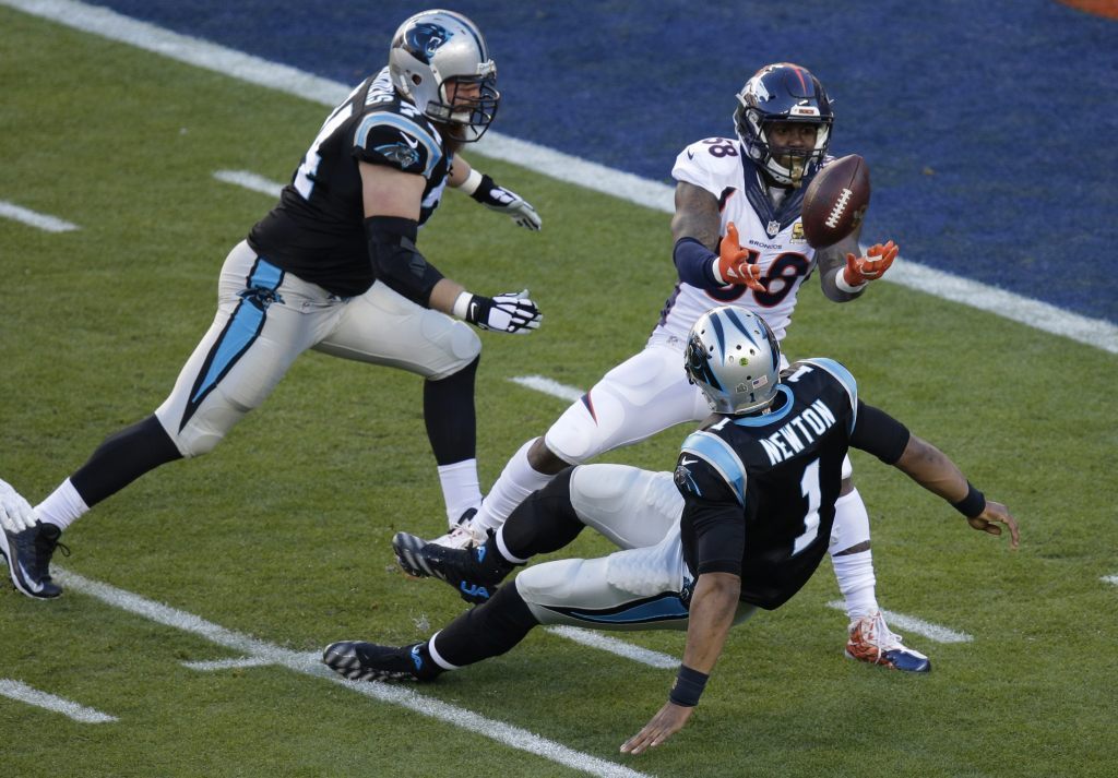 broncos-d-dominates-panthers-in-24-10-super-bowl-win-breitbart