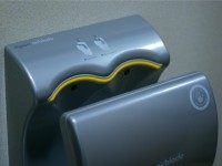 Study: Dyson Airblade Hand Dryer Spreads 1,300 Times More Bacteria Than Paper Towels
