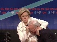 ‘SNL’ Mocks Dem Debate, ‘Seinfeld’ References Aplenty