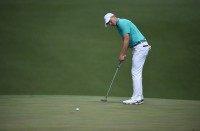 Jordan Spieth of the US putts during round one of the 80th Masters Tournament, at Augusta National Golf Club in Georgia, on April 7, 2016