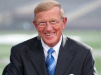 Lou Holtz on Program to Benefit Inner-City Youth: ‘We’re Going to Stand for the Flag and We’re Going to Kneel for the Cross’