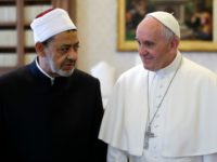 Pope Francis (R) talks with Egyptian Grand Imam of al-Azhar Mosque Sheikh Ahmed Mohamed al-Tayeb (L) during a private audience at the Vatican on May 23, 2016.