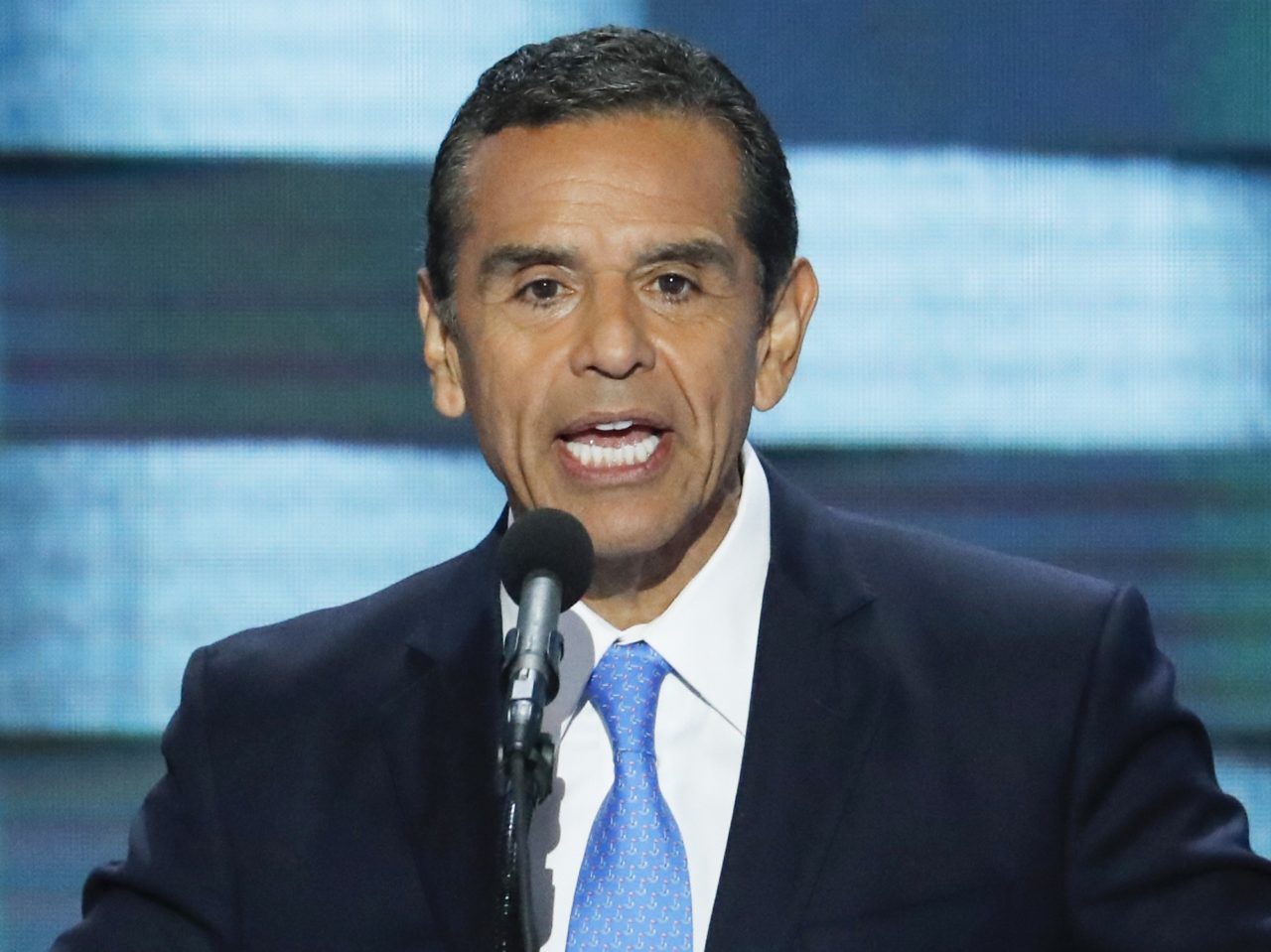 Villaraigosa: Trump Immigration Policy Could Dent LA Olympics Bid - Breitbart News