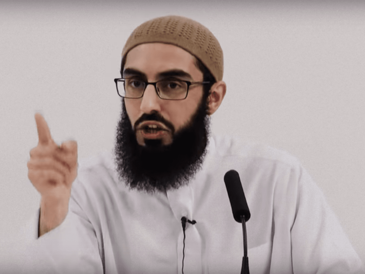 Uk Imam War Is Coming Muslims Can Take Women As Sex Slaves 