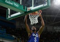 USA's guard Kevin Durant scores in Rio de Janeiro on August 21, 2016