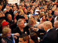 Trump-Supporters-Crowd-Clear-Lake-Iowa-AP