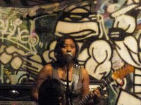 Burnt-Ramen-punk-concert (Miles Gehm / Flickr / CC)