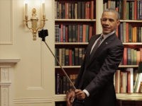 Obama-Selfie-Stick-Facebook