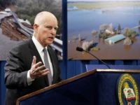 Jerry Brown and Oroville and flooding (Rich Pedroncelli / Associated Press)