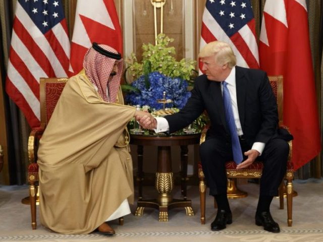 U.S. President Donald Trump, right, holds a bilateral meeting with Bahrain's King Hamad bin Isa Al Khalifa, Sunday, May 21, 2017, in Riyadh. (AP Photo/Evan Vucci)